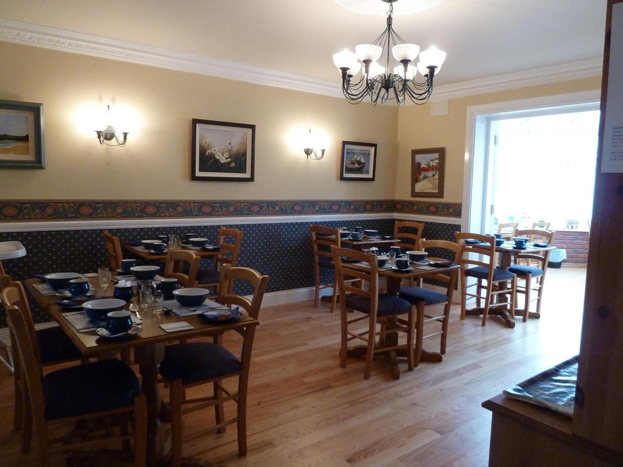 Westwinds Guestlodge 골웨이 외부 사진