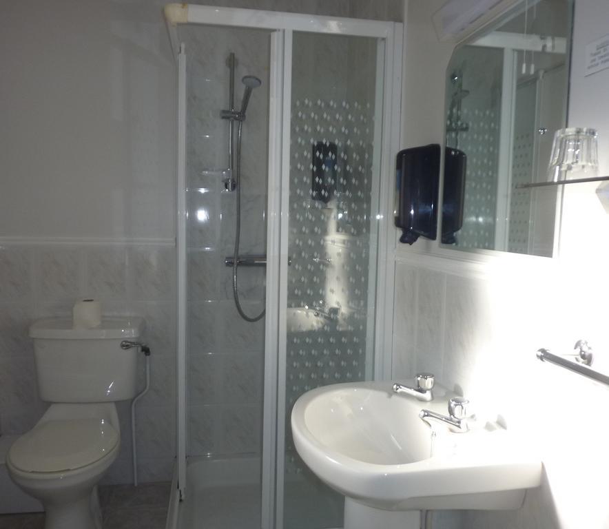 Westwinds Guestlodge 골웨이 외부 사진