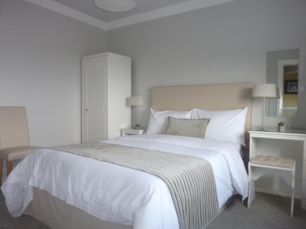 Westwinds Guestlodge 골웨이 외부 사진
